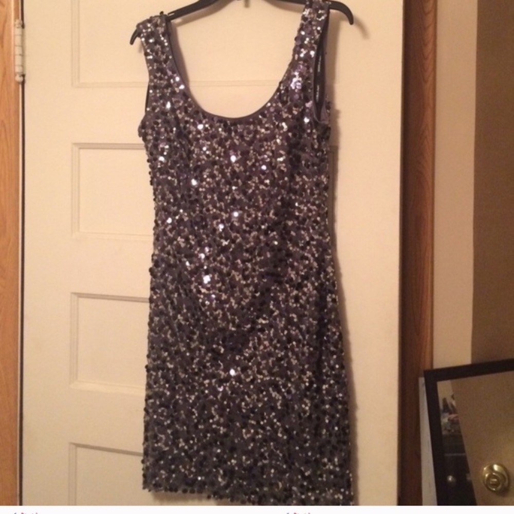 🎉Guess Sequin Cocktail Dress🎉